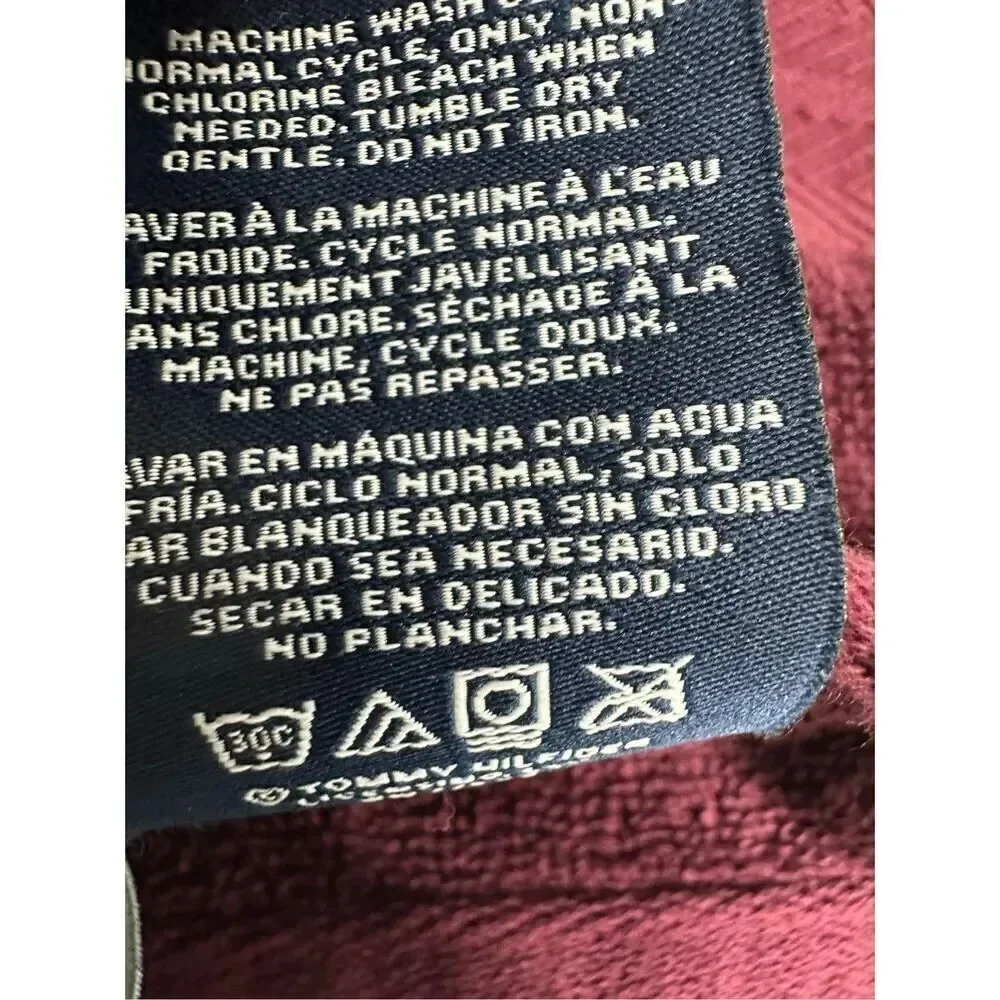 NWOT Tommy Hilfiger Modern American Solid Bath Towel 30 X 54 Inches 100% Cotton